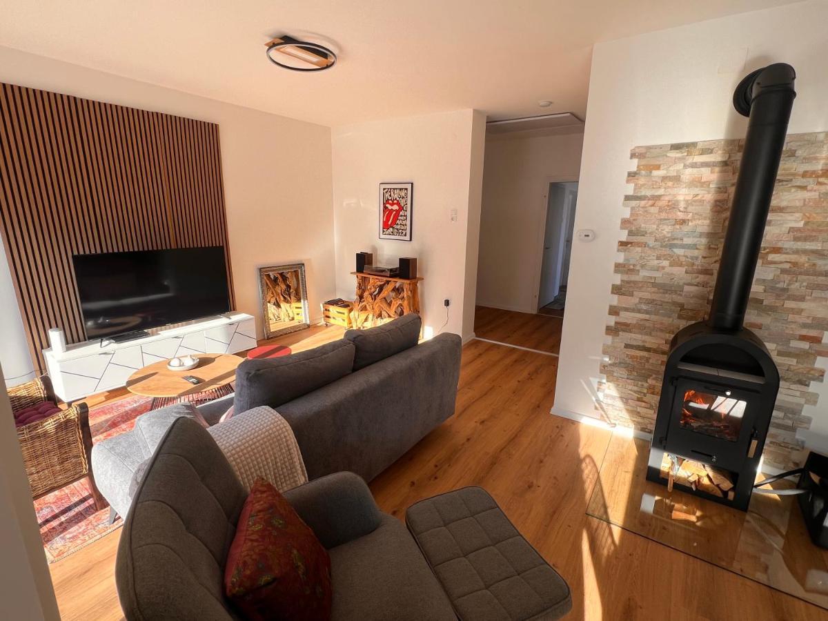Ferienwohnung Imzaro: Erdgeschoss, 2 Schlafzimmer Plus Schlafsofa, Eigener Eingang, Grosse Terrasse Mit Garten! Spittal an der Drau Exteriér fotografie
